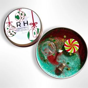 Hippie Holidays Soy Candle | Peace, Love and Pinecones ✌🏼🎄 6 oz